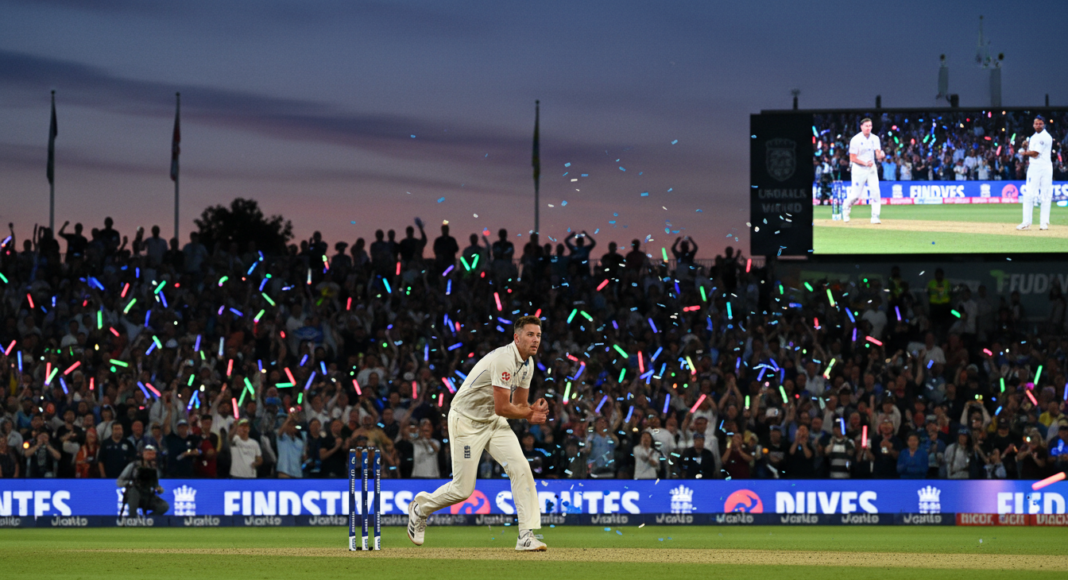 गेंदबाजों और रेव के दम पर इंग्लैंड की सुपर सिक्स में विजयी शुरुआत